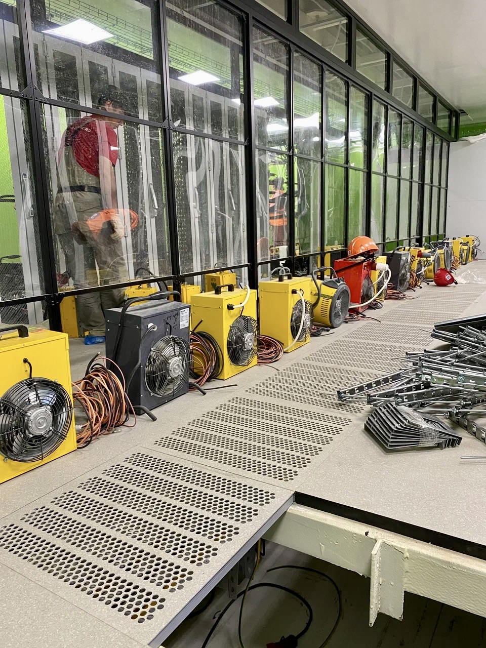 Купить фальшпол для центров обработки данных (ЦОД) | K&R Design