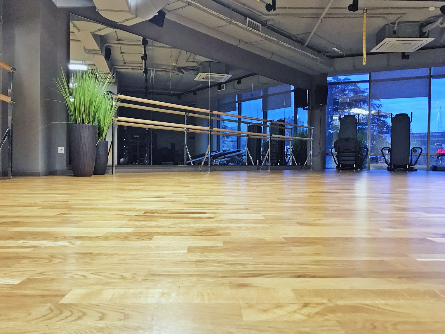 Монтаж неразъёмного фальшпола из сульфата кальция