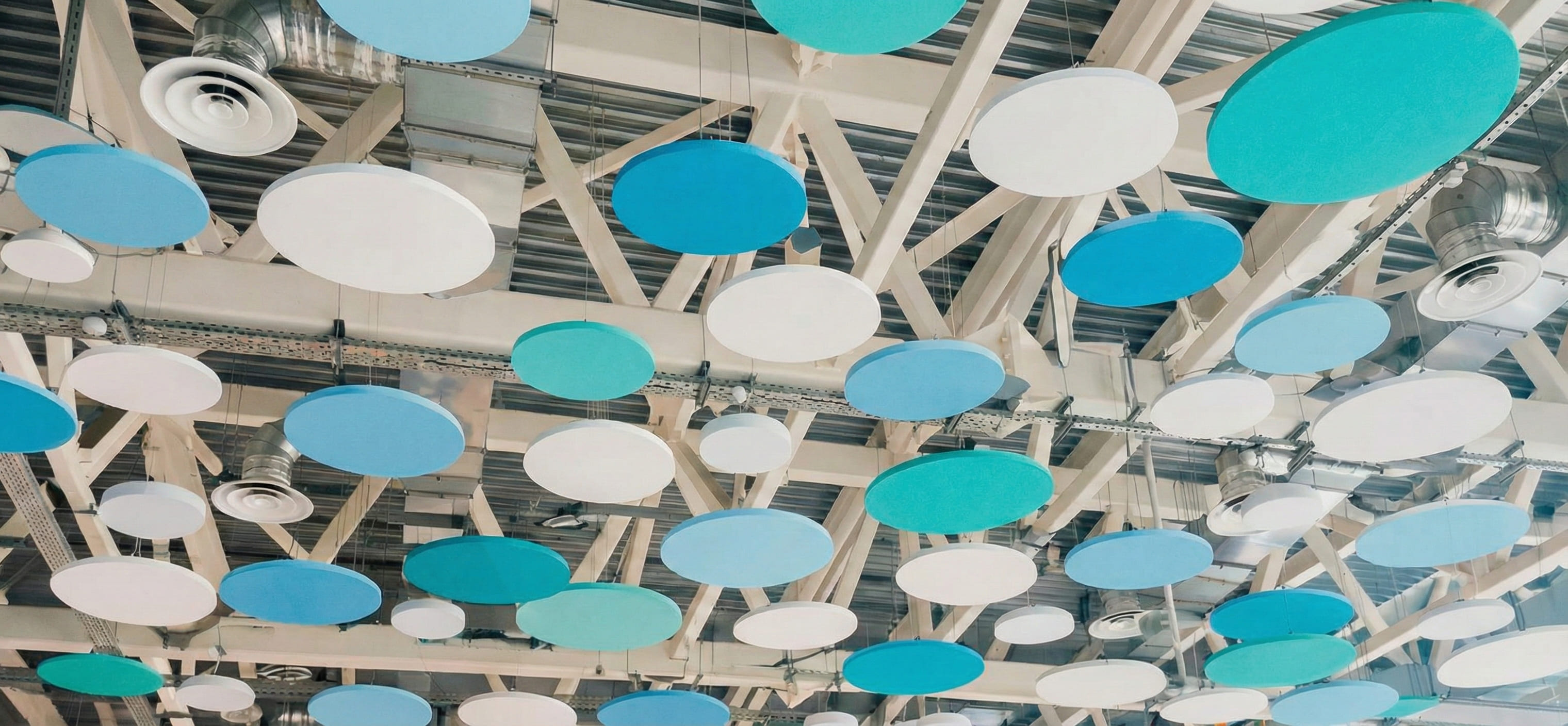 Акустические потолки K&R Design: звук под контролем, стиль без компромиссов