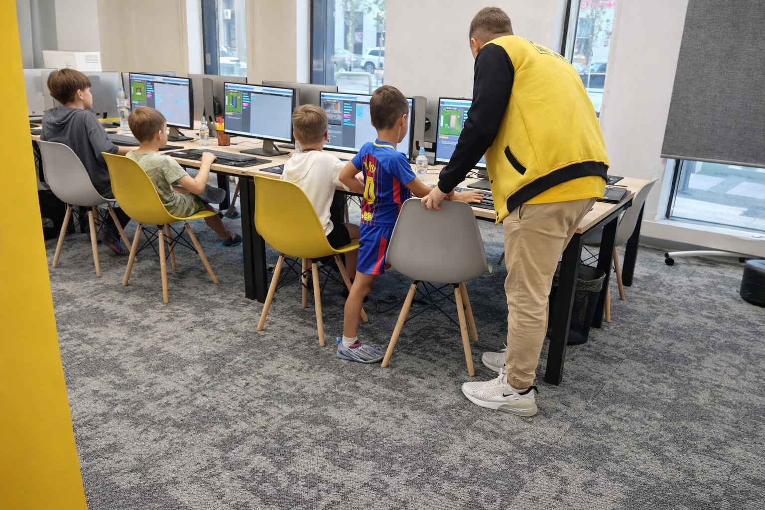 Ковровая плитка K&R Design в интерьере KIBERone