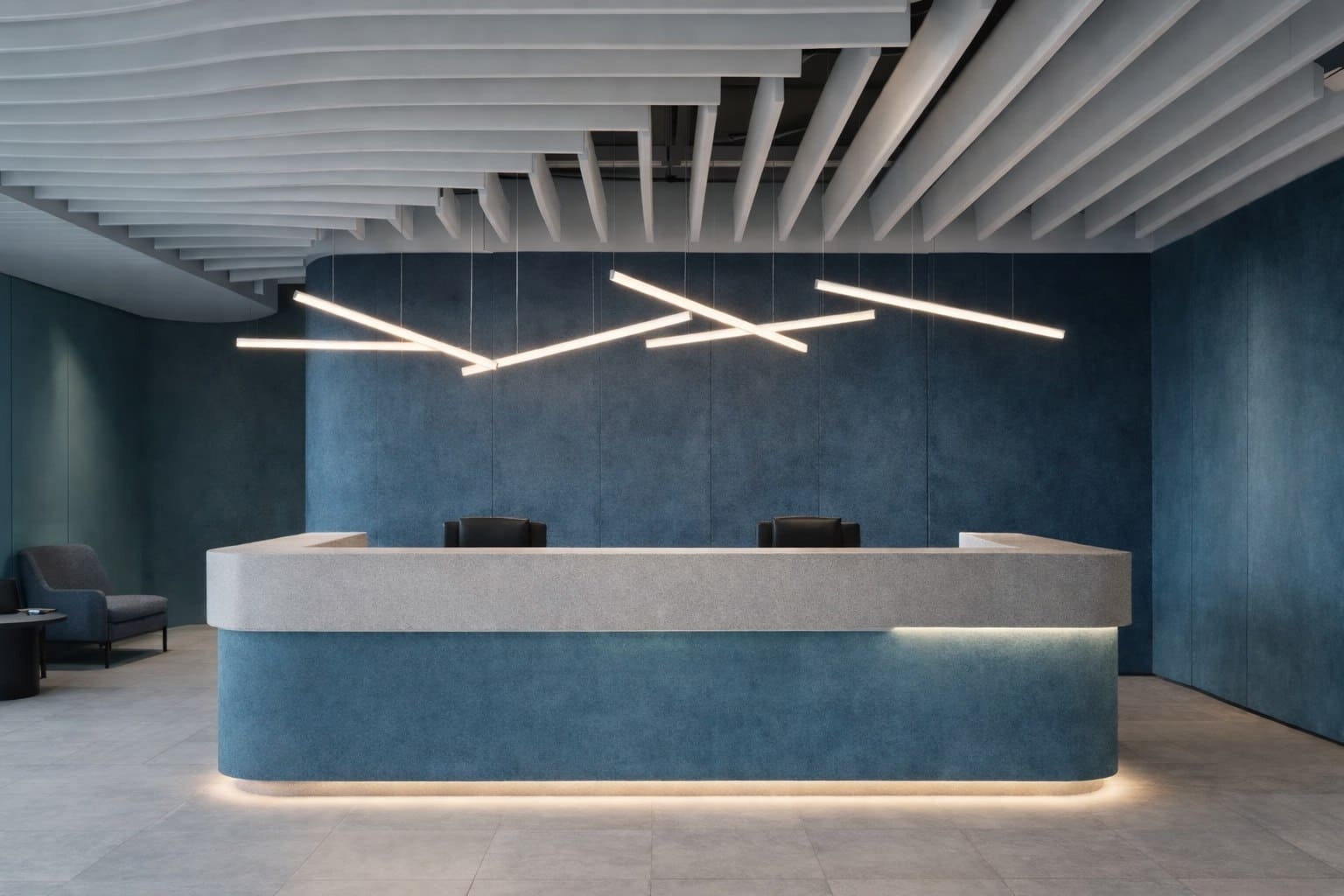 Баффлы в интерьере: виды, материалы, особенности монтажа