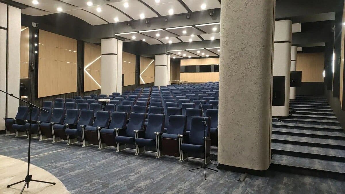 Почему высота потолка важна для комфортного звучания